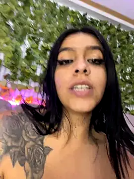 AbbyFtLuna online show from December 2, 11:18 pm