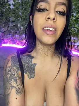 AbbyFtLuna online show from December 7, 3:36 am