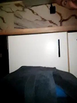 Snapshot of Casizwanzigerlang chatting on December 20, 3:57 am Casizwanzigerlang online show from December 20, 3:57 am