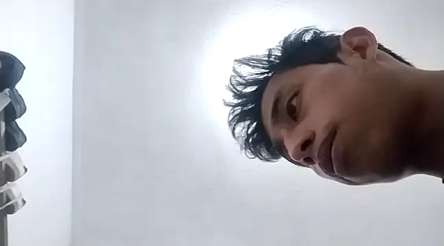 Flaquito pitudo online show from March 10, 12:51 am