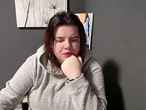 so shy online show from February 15, 10:00 am