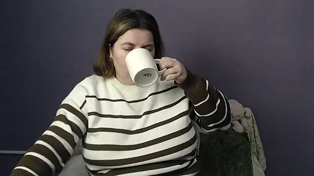 so shy online show from March 2, 7:15 am