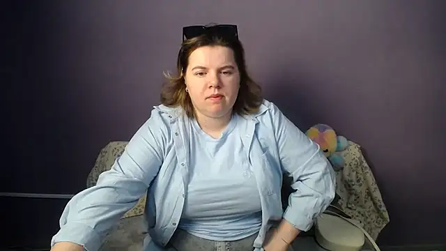 so shy online show from May 24, 6:07 am