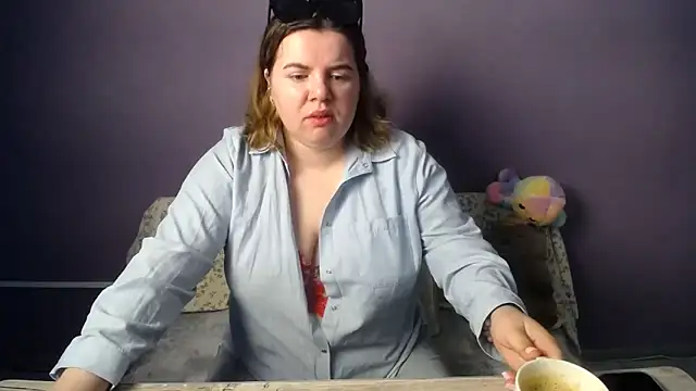 so shy online show from June 5, 6:20 am