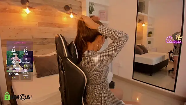 candy summer28 online show from April 8, 7:14 pm