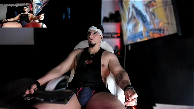 kingbear777 online show from December 3, 4:50 pm