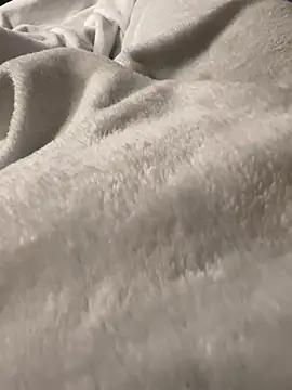 henes188 online show from January 5, 8:43 am