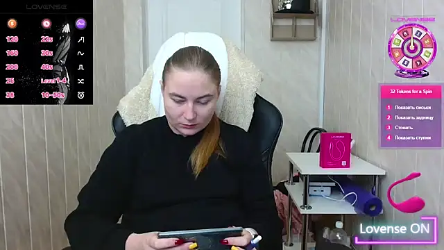 ElenaMaeer online show from November 6, 7:20 am