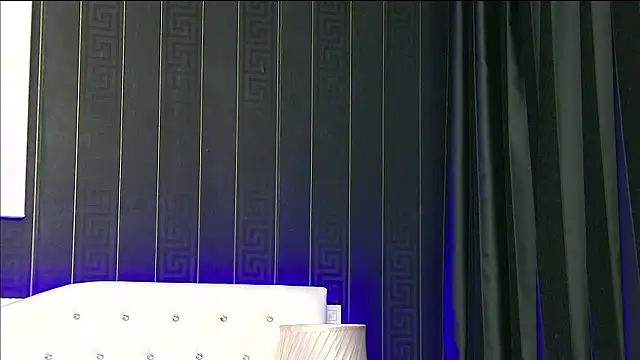 Snapshot of SophiaVilner chatting on October 17, 3:36 pm SophiaVilner online show from October 17, 3:36 pm