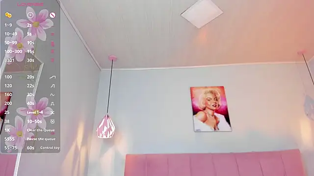 ScarletGV online show from February 8, 1:54 pm