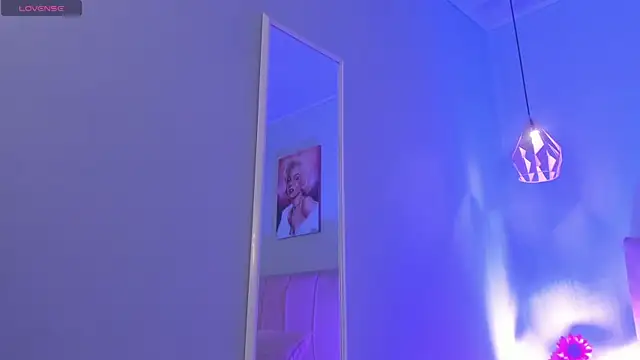 ScarletGV online show from March 18, 5:43 am