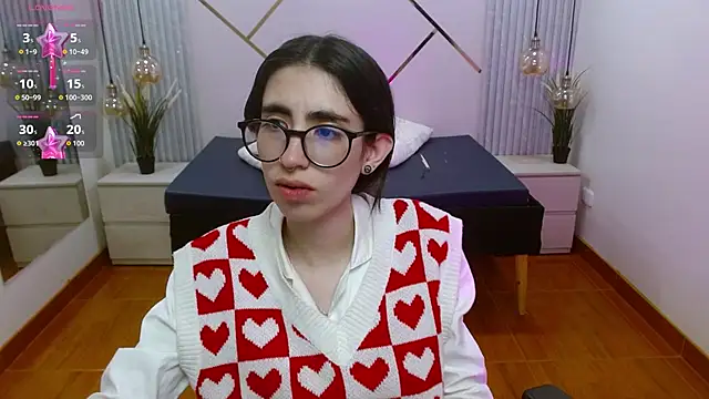 Snapshot of LenaRoses chatting on November 20, 1:55 pm LenaRoses online show from November 20, 1:55 pm