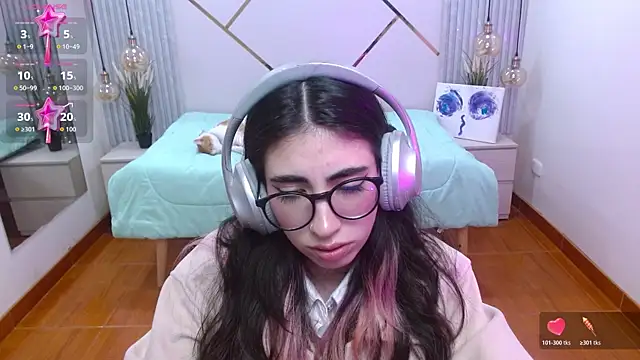 Snapshot of LenaRoses chatting on January 10, 7:48 pm LenaRoses online show from January 10, 7:48 pm