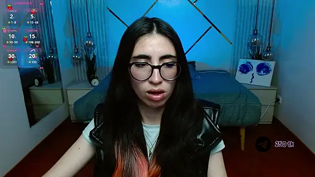LenaRoses online show from June 11, 8:51 pm
