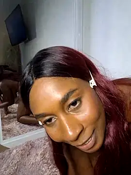 Snapshot of HanaThompson chatting on January 17, 6:12 pm HanaThompson online show from January 17, 6:12 pm