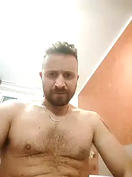 Snapshot of gilera250s chatting on December 18, 10:13 pm gilera250s online show from December 18, 10:13 pm