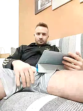 Snapshot of gilera250s chatting on January 8, 8:06 am gilera250s online show from January 8, 8:06 am