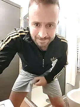 Snapshot of gilera250s chatting on January 19, 8:41 pm gilera250s online show from January 19, 8:41 pm