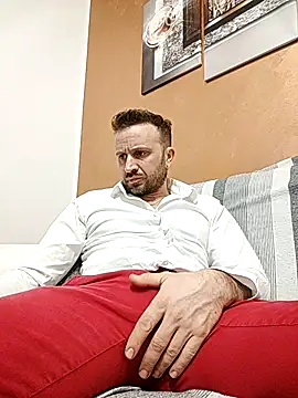 Snapshot of gilera250s chatting on February 24, 8:25 pm gilera250s online show from February 24, 8:25 pm