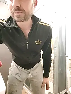 Snapshot of gilera250s chatting on March 11, 8:31 pm gilera250s online show from March 11, 8:31 pm