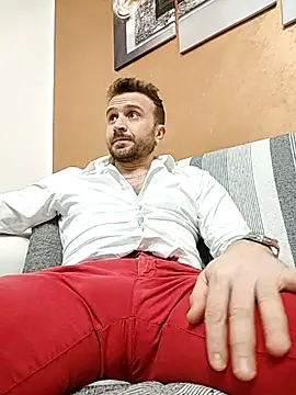 Snapshot of gilera250s chatting on March 20, 8:29 pm gilera250s online show from March 20, 8:29 pm