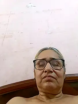  candi online show from November 12, 1:55 pm