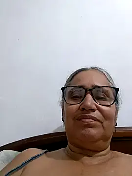  candi online show from April 9, 4:12 am