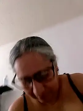  candi online show from April 14, 2:34 pm