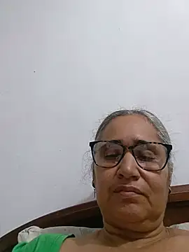 Snapshot of _candi chatting on June 25, 8:41 am candi online show from June 25, 8:41 am
