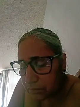 Snapshot of _candi chatting on June 28, 1:17 pm candi online show from June 28, 1:17 pm