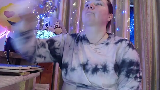 amorelara online show from April 19, 1:32 pm