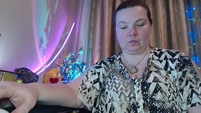 amorelara online show from June 24, 4:11 am