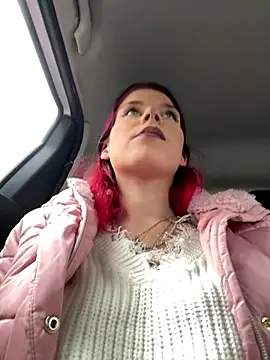 RiriRoseey online show from December 17, 9:15 am