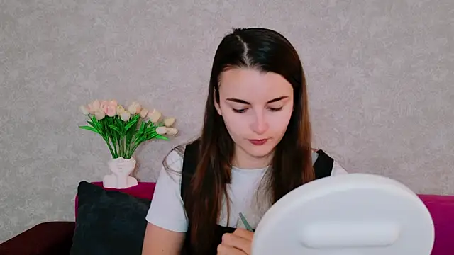 Miss Arwen online show from September 10, 5:29 am