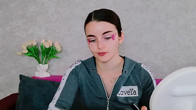 Miss Arwen online show from September 30, 4:17 am