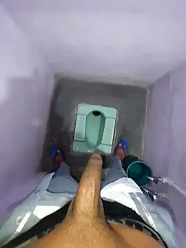 Snapshot of studboy1111 chatting on February 15, 11:12 pm studboy1111 online show from February 15, 11:12 pm