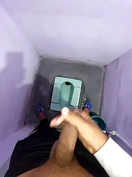 Snapshot of studboy1111 chatting on February 17, 8:26 pm studboy1111 online show from February 17, 8:26 pm