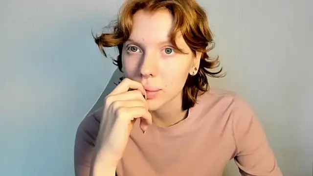 StellaDavis online show from March 2, 9:27 am