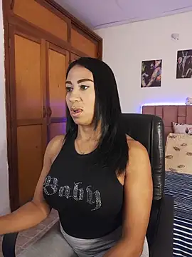 Snapshot of charlotte_bayron02 chatting on June 9, 12:11 am charlotte bayron02 online show from June 9, 12:11 am