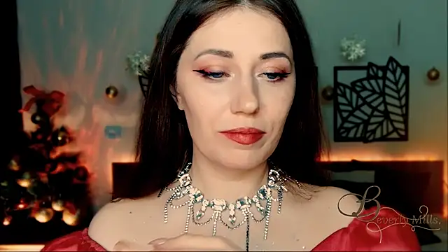 MissBeverlyMills online show from December 25, 5:15 pm