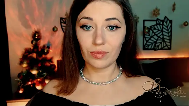 MissBeverlyMills online show from December 28, 6:08 pm