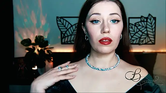 MissBeverlyMills online show from January 9, 8:33 pm