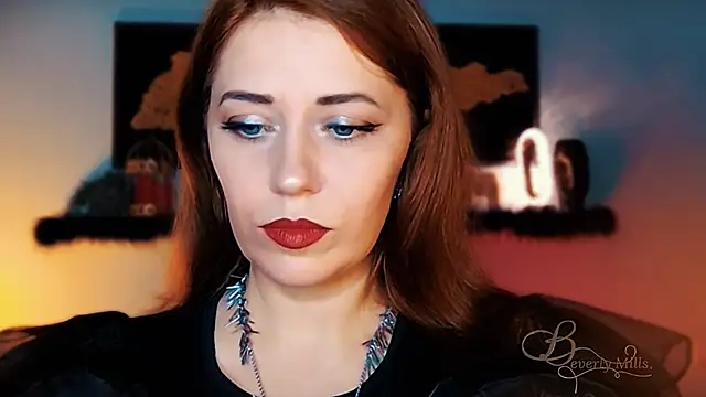 MissBeverlyMills online show from November 17, 3:12 am