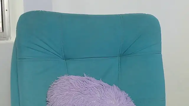 hantonella  online show from December 5, 3:28 pm