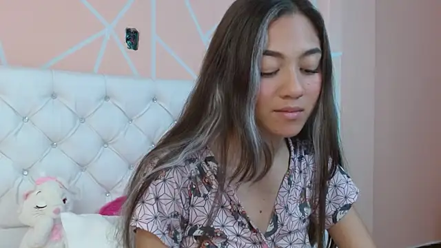 hantonella  online show from September 25, 7:28 pm