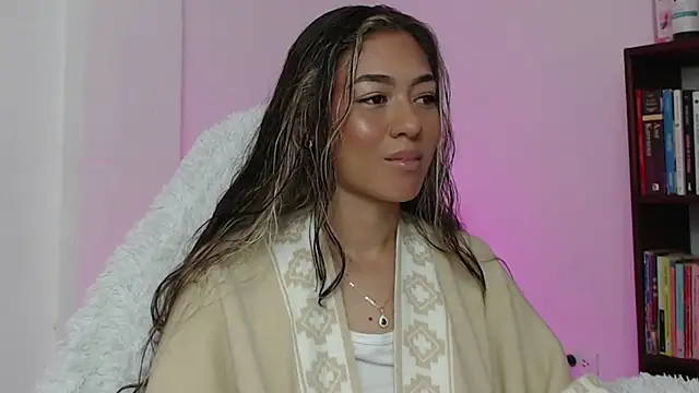 Snapshot of hantonella_ chatting on January 12, 12:32 pm hantonella online show from January 12, 12:32 pm