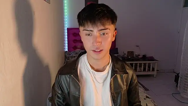 Snapshot of santi-fabulous chatting on December 19, 11:01 pm santi-fabulous online show from December 19, 11:01 pm