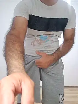 Snapshot of takcikarr chatting on June 22, 5:43 pm takcikarr online show from June 22, 5:43 pm