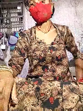 Snapshot of Anushka_Ji chatting on June 17, 2:25 am Anushka Ji online show from June 17, 2:25 am
