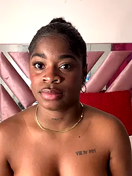 Snapshot of Tamara_Lubezkii chatting on December 4, 6:50 pm Tamara Lubezkii online show from December 4, 6:50 pm